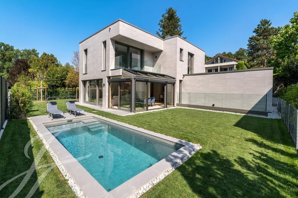 A contemporary detached signature in the heart of Geneva's Left Bank 1