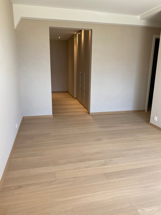 Appartement de 4.5 pièces au rez inférieur avec jardin - Route des 8
