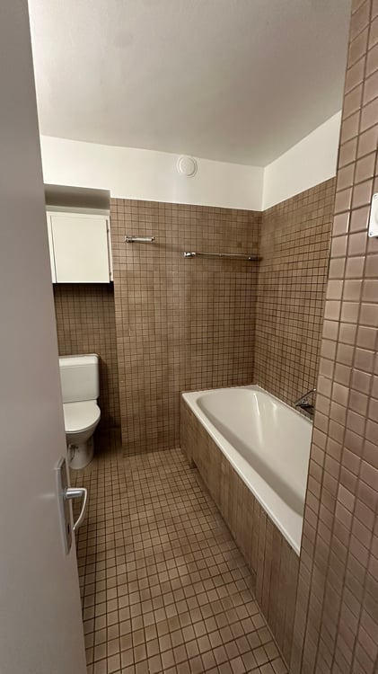 Lausanne - Avenue de Rumine 50 - appartement de 3.5 au rez inférieur 4