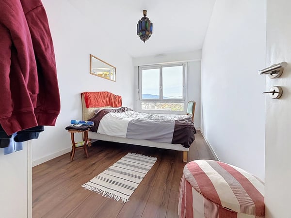 Appartement spacieux et lumineux avec 2 balcons 7