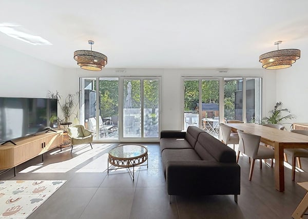 Très bel appartement moderne avec terrasse 4