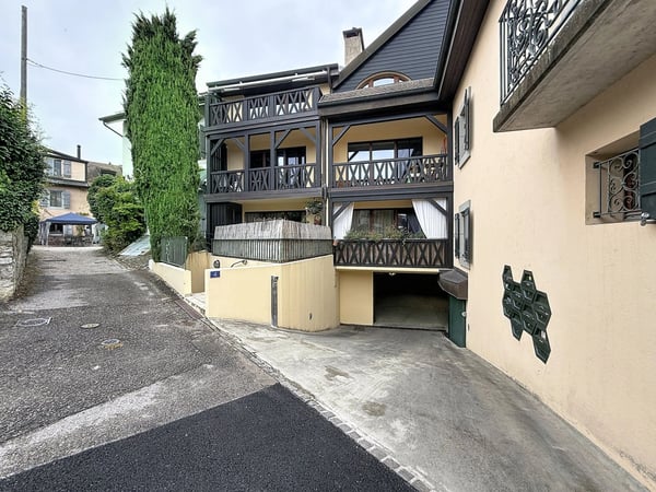 Appartement avec cachet, spacieux et lumineux, avec balcon 1
