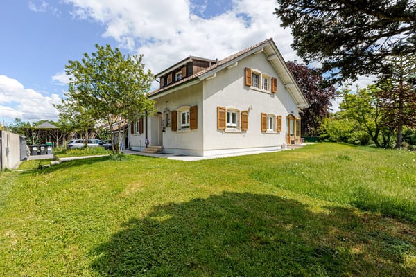 MAISON INDIVIDUELLE DE 6.5 PIÈCES  - CHÊNE-BOURG 11