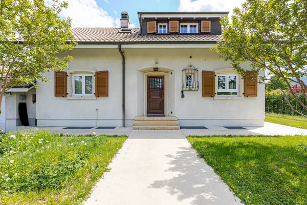 MAISON INDIVIDUELLE DE 6.5 PIÈCES  - CHÊNE-BOURG 2