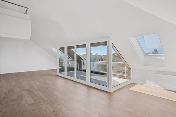 Bureaux entièrement rénovés en attique avec 2 terrasses 8