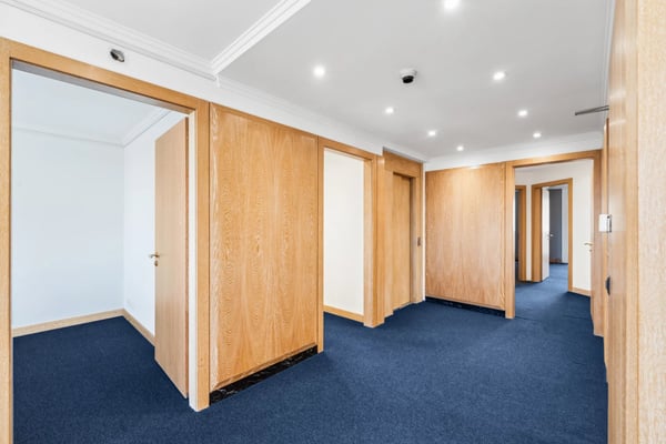 Belles surfaces à louer à Malagnou 9