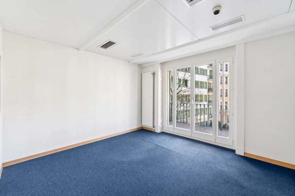 Belles surfaces à louer à Malagnou 13