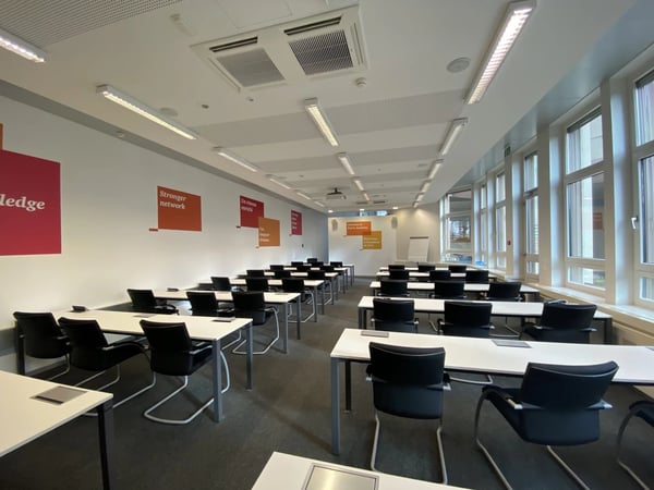 Surfaces administratives entièrement aménagées aux Nations 5