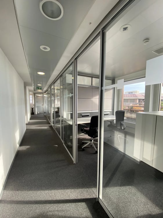 Surfaces administratives entièrement aménagées aux Nations 3