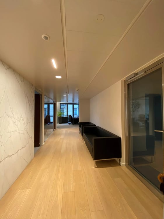 Belles surfaces administratives aménagées 2