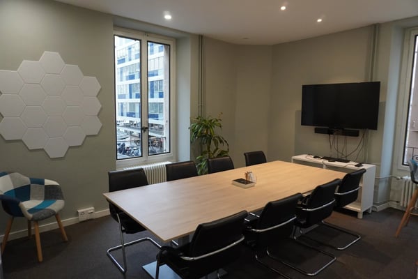 Bureaux lumineux à proximité de toutes les commodités 3