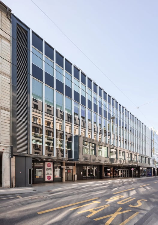 Surfaces de bureaux à la rue du Rhône 1