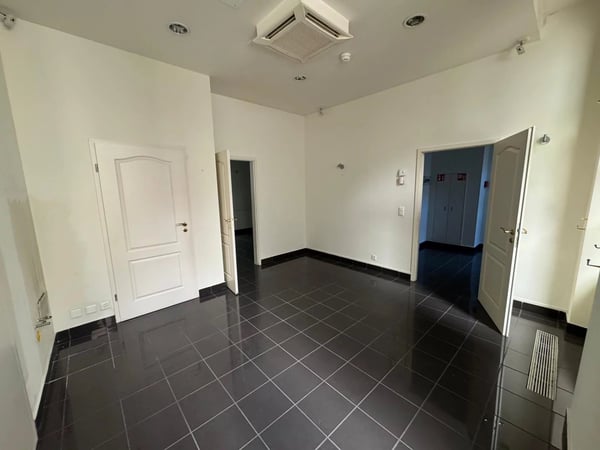 Surfaces de bureaux à la rue du Rhône 3