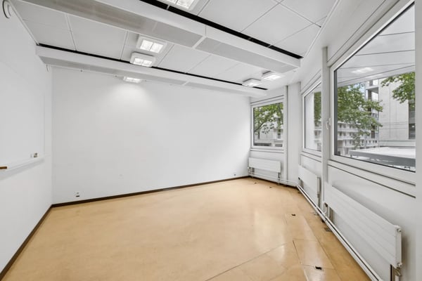 Surfaces administratives aux Charmilles 9