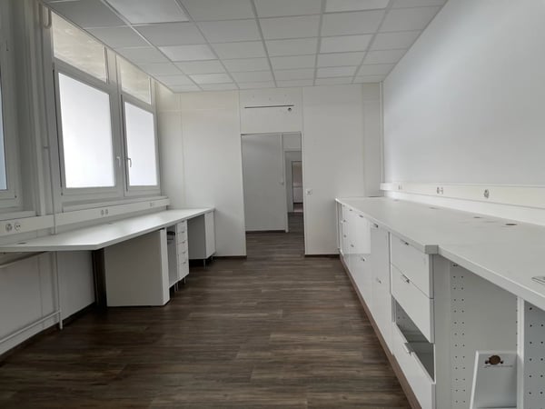Surfaces administratives à prix attractif 4