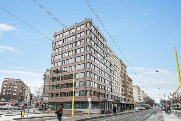 Surface administrative de 245 m² au coeur d'un quartier dynamique 1