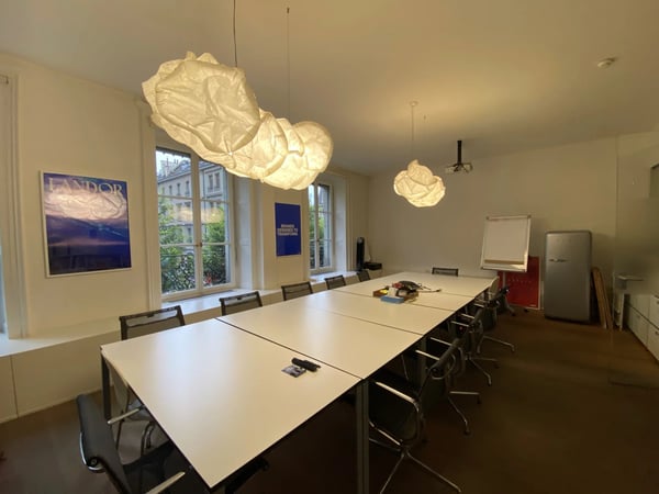 Belles surfaces administratives dans un immeuble de haut standing dans le quartier des banques 10