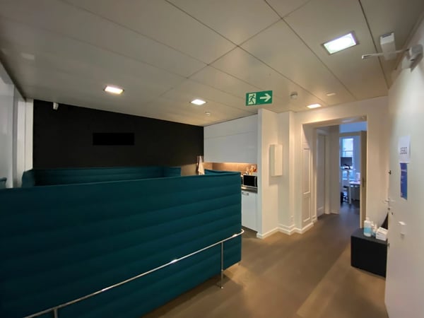 Belles surfaces administratives dans un immeuble de haut standing dans le quartier des banques 4
