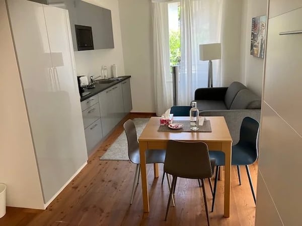 Immeuble de rendement rénové au coeur de Montreux, à côté du Palace 10