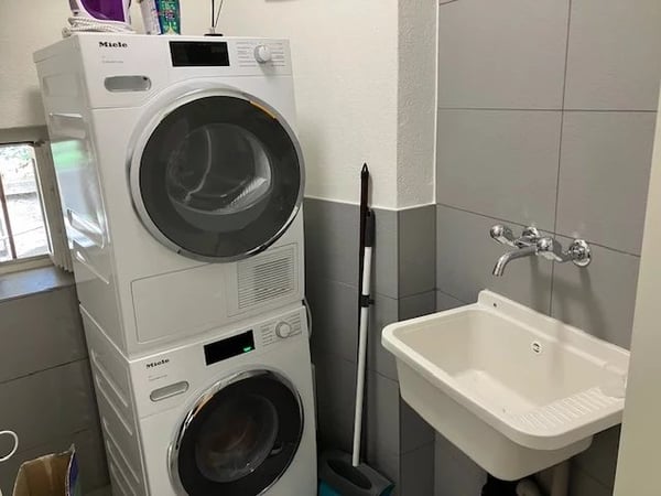 Immeuble de rendement rénové au coeur de Montreux, à côté du Palace 7