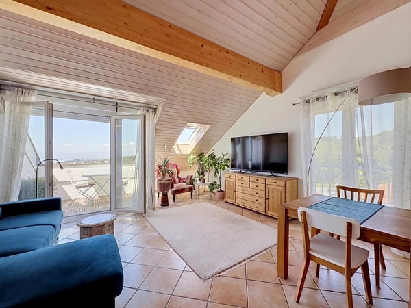 Magnifique 4,5 pcs en attique avec mezzanine + garage-box 1