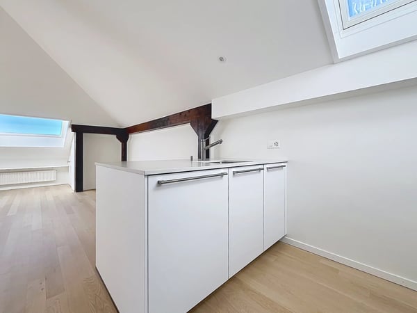 Élégant appartement de 2.5 pièces entièrement rénové 6