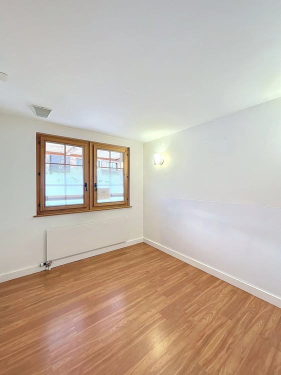 Espace commercial spacieux à Villars-sur-Ollon, Suisse 6