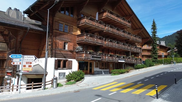 Espace commercial spacieux à Villars-sur-Ollon, Suisse 2