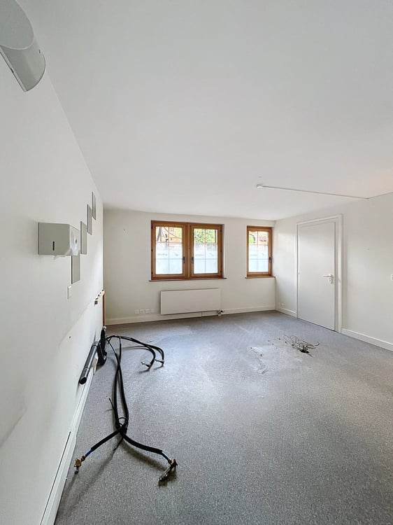 Espace commercial spacieux à Villars-sur-Ollon, Suisse 11