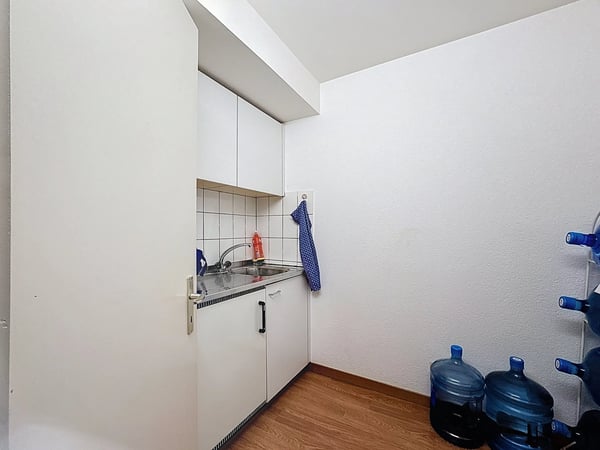 Bureaux spacieux et lumineux au coeur de Monthey 5