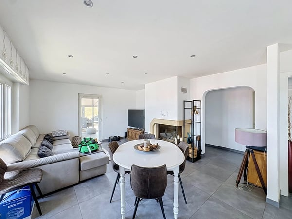 Villa 5.5 pièces avec 4 chambres et vue panoramique sur le Léman, Bouveret 2