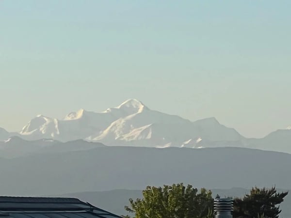 Parcelle avec chalet dans un écrin de verdure et vue lac 8