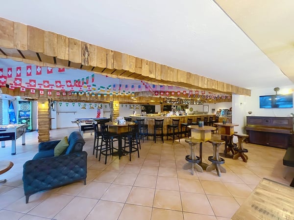 Bar/restaurant au coeur de Grimentz 7