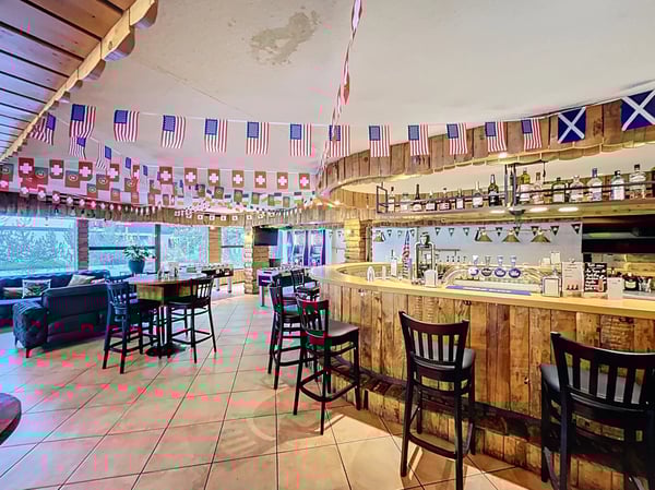 Bar/restaurant au coeur de Grimentz 5