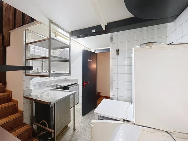 Local commercial - restaurant bénéficiant d'une magnifique situation 8