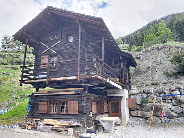 Mazot de caractère à Ayer - Authentique refuge alpin au coeur de la nature 1