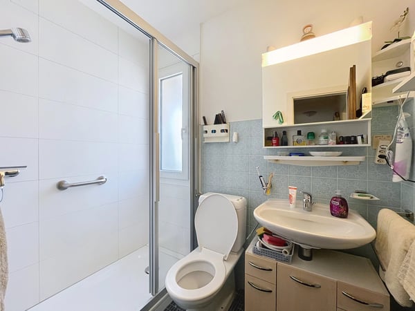Spacieux 4 pièces de 110 m² avec balcon et fort potentiel à Sierre 11
