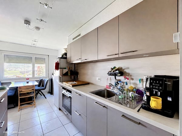 Bel appartement traversant de 4,5 pièces dans le quartier de Vissigen à Sion 9