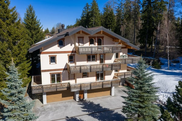Bâtiment de trois logements sur le Golf de Crans-Montana 8