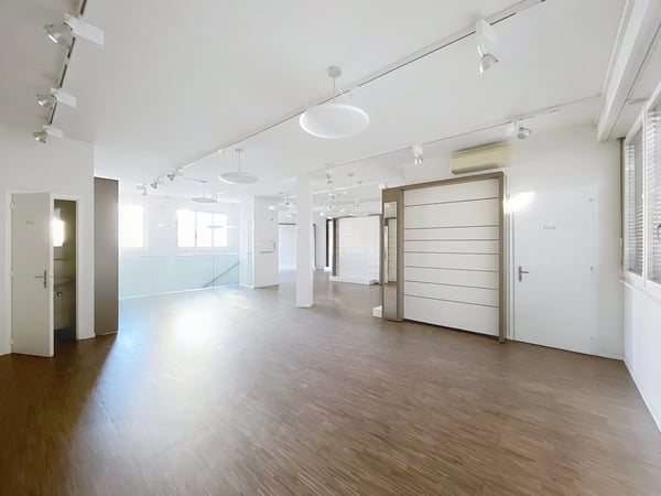 Local commercial au centre de Sion - Grandes surfaces modulables 10