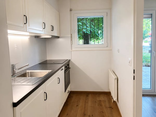 Rendement attractif à Sierre : 2,5 pièces rénové avec terrasse 2