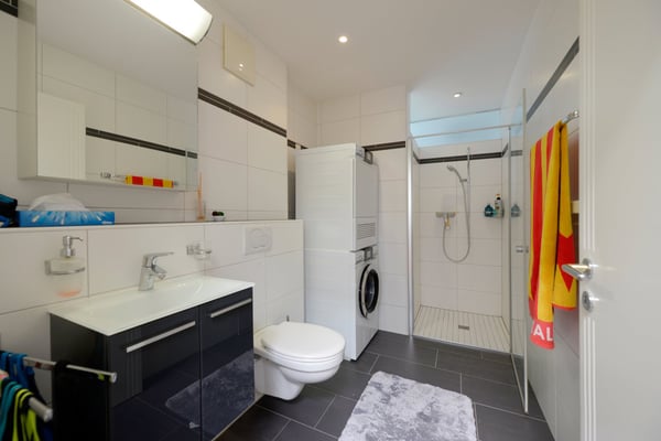 Traumhafte 4 1/2 Zimmer-Attika-Wohnung mit Lift, Terrassen und Aussicht 13