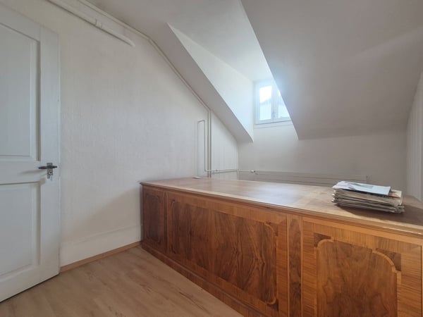 Stadt St. Gallen - beim Marktplatz - attraktives Dachbüro / -Atelier 8