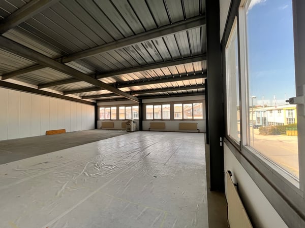 Bureaux lumineux de 136m2 à louer au 1er étage 4