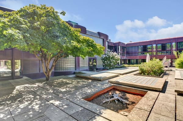 Bureau/atelier lége9 m2 8