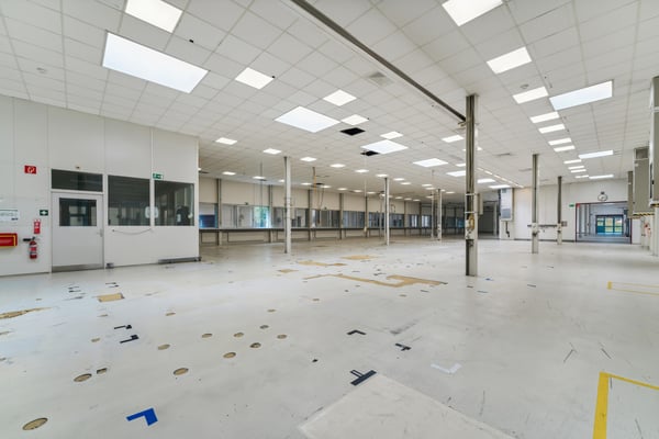 490m2 - Atelier/production -  Entrée du Valais 2