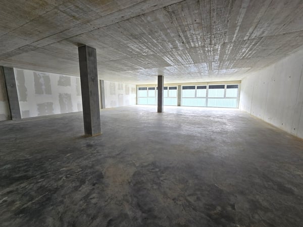 Atelier/dépôt de 480 m2 - Proche autoroute 6