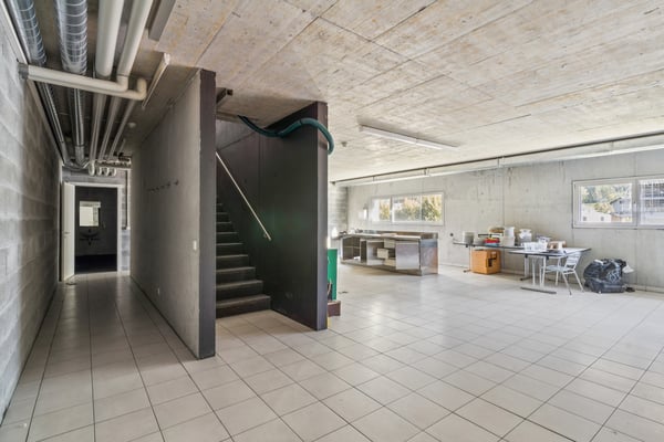 Atelier/commerciale 622 m2 avec cuisine - Modulable - Proche commodité 6