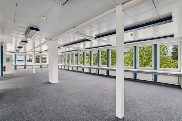 Modern, stilvoll und bereit für Ihre Visionen - Ihre neue Bürofläche! 8