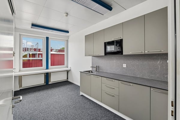 Modern, stilvoll und bereit für Ihre Visionen - Ihre neue Bürofläche! 2